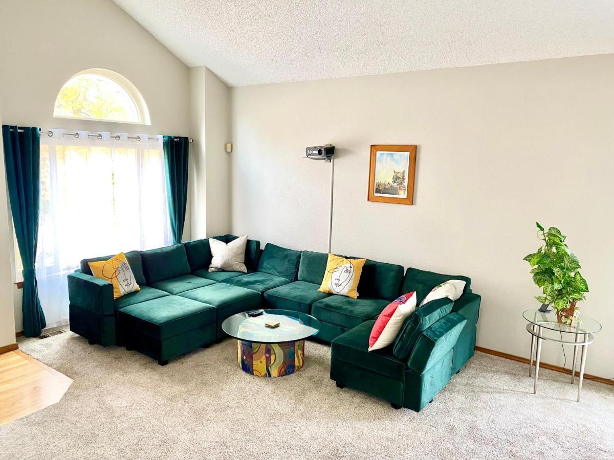 Artsy Home Close To Usafa With Fireplace And Patio Colorado Springs Luaran gambar